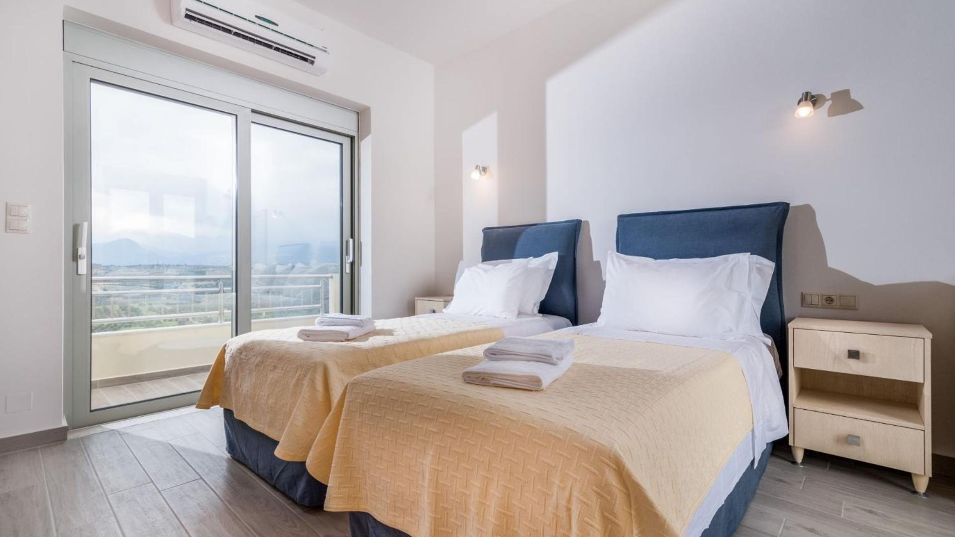 Villa Ovgoro Kamilari Ngoại thất bức ảnh